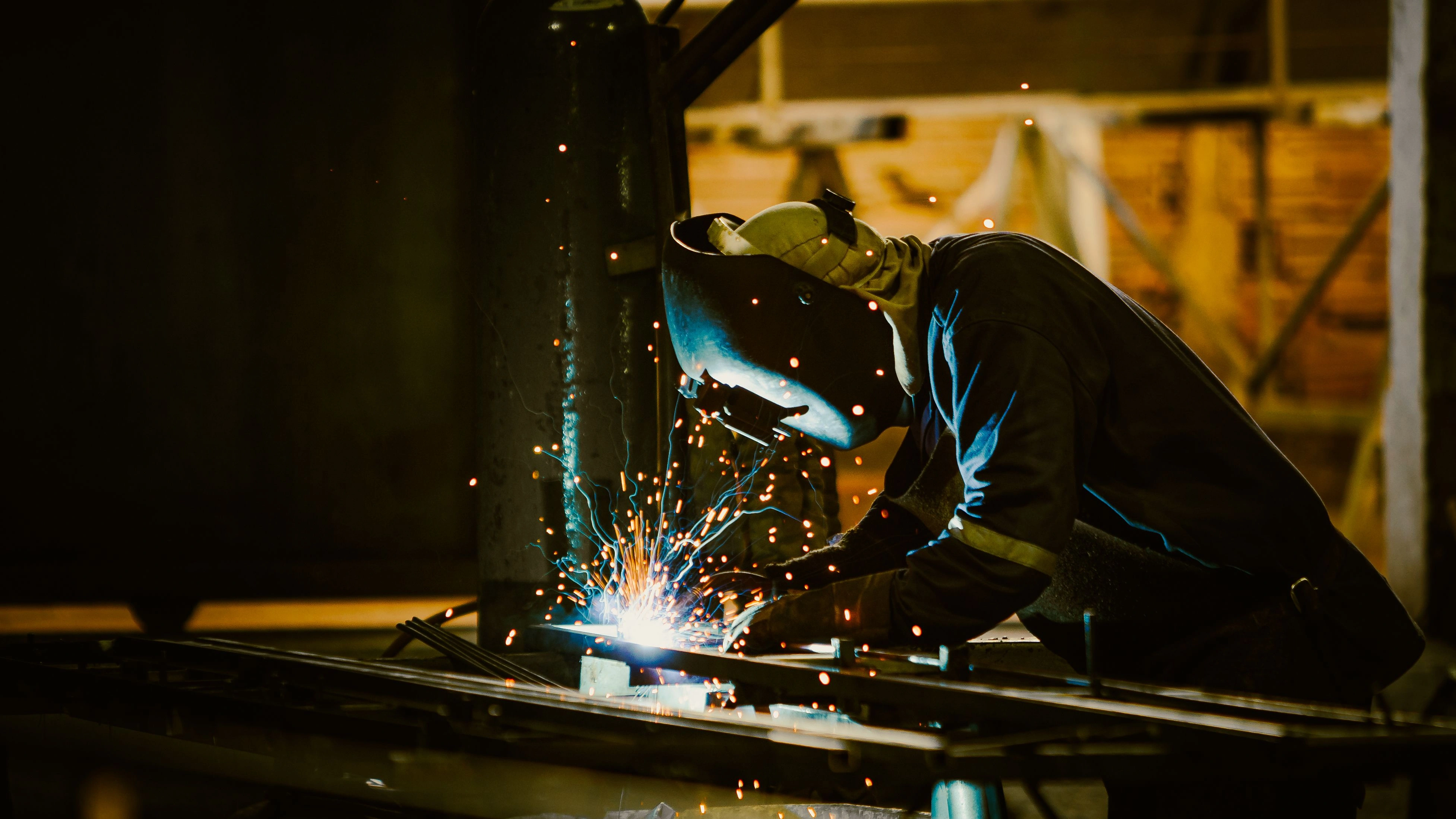 Case Study: Restructuring a Manufacturer Through a Demand Slowdown